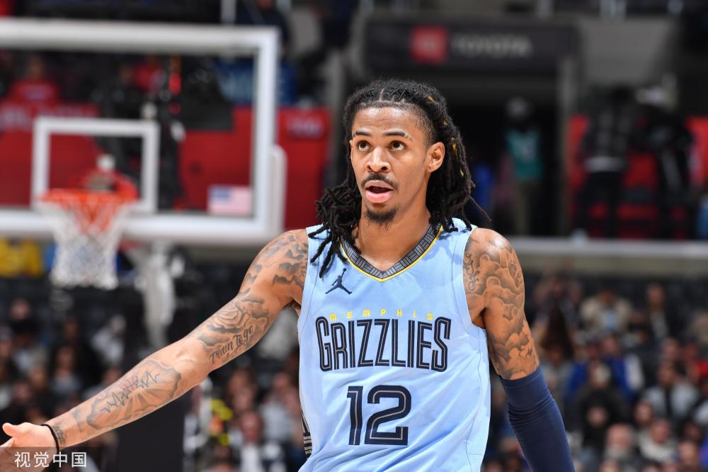 轻球员的同 轻球员的同